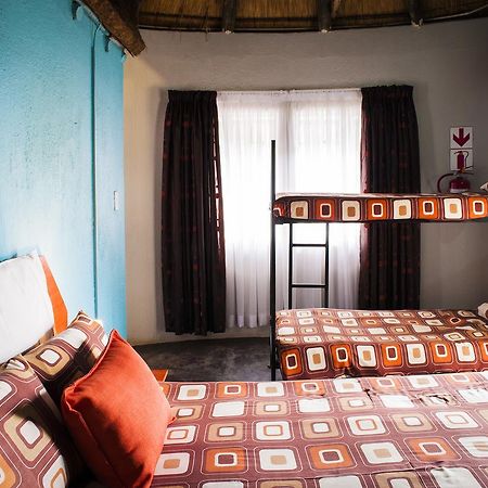 Sheri'S Lodge & Backpackers جراسكوب المظهر الخارجي الصورة
