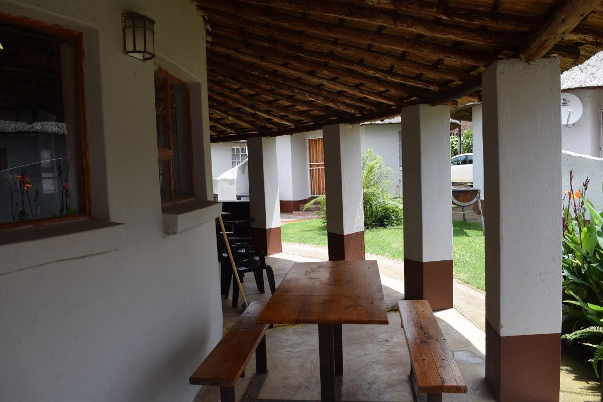 Sheri'S Lodge & Backpackers جراسكوب المظهر الخارجي الصورة