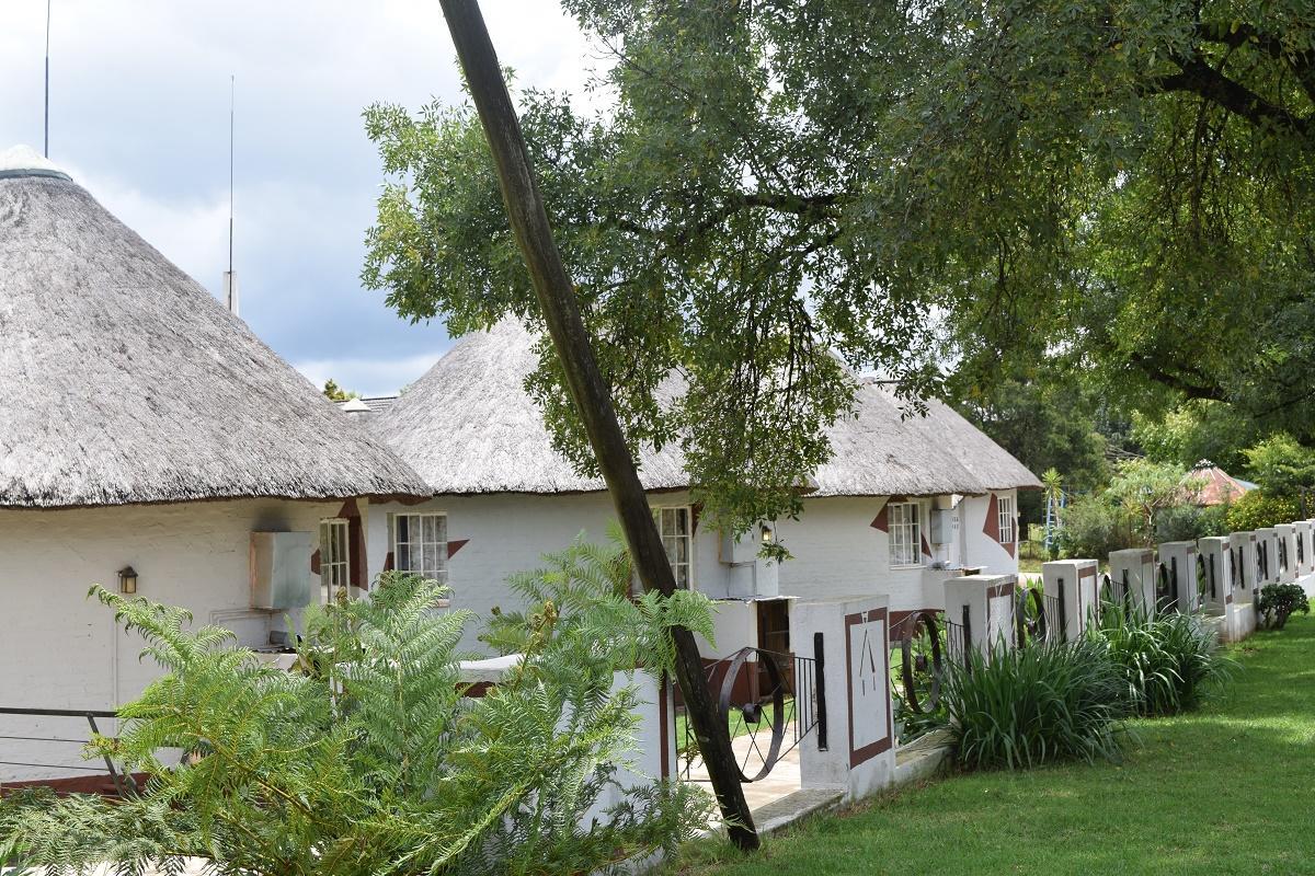 Sheri'S Lodge & Backpackers جراسكوب المظهر الخارجي الصورة