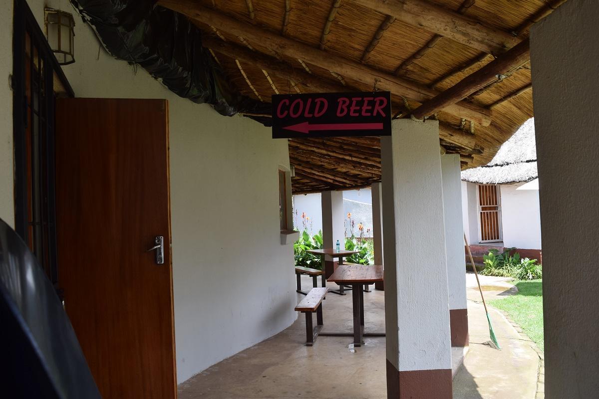 Sheri'S Lodge & Backpackers جراسكوب المظهر الخارجي الصورة